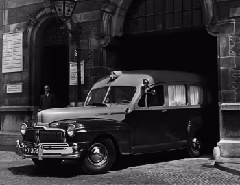 1947 Mercury Eight Ambulance (79M)