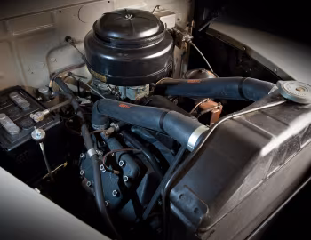 Sob o capô 1946 Mercury Eight Station Wagon (69M 79)