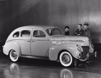 1939 Mercury Eight Town Sedan (99A 73)
