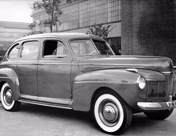 1941 Mercury Eight Town Sedan (19A 73)