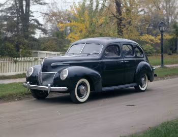 1939 Mercury Eight Town Sedan (99A 73)