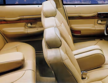 Interior 1998–2002 Mercury Grand Marquis '1997–2002
