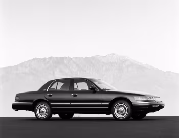 1993 Mercury Grand Marquis LS (M75)