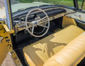 Інтер'єр 1957 Mercury Monterey Convertible (76A)