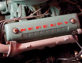 Sob o capô 1954 Mercury Monterey Hardtop Coupe (60B)