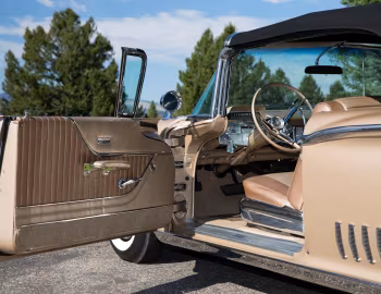Interior 1960 Mercury Park Lane Convertible (76D)