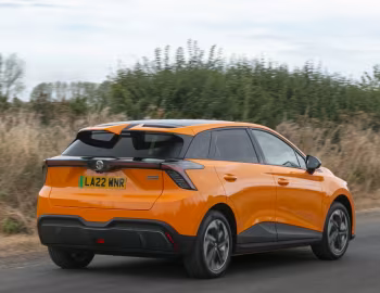 MG4 EV [UK-spec] (EH32) '2022–26