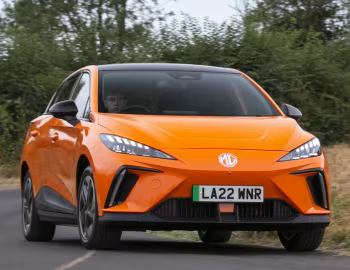 MG4 EV [UK-spec] (EH32) '2022–26