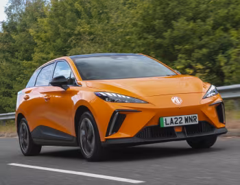 MG4 EV [UK-spec] (EH32) '2022–26