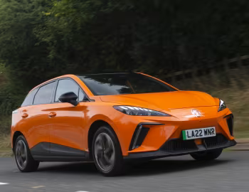 MG4 EV [UK-spec] (EH32) '2022–26
