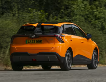 MG4 EV [UK-spec] (EH32) '2022–26