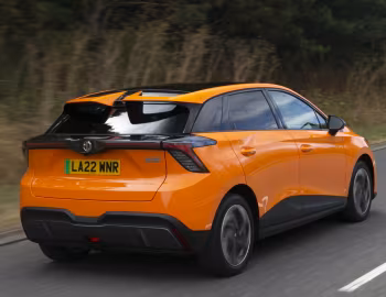 MG4 EV [UK-spec] (EH32) '2022–26