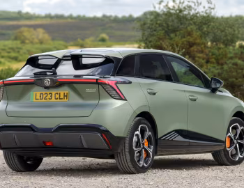 MG4 EV XPower [UK-spec] '2023–26