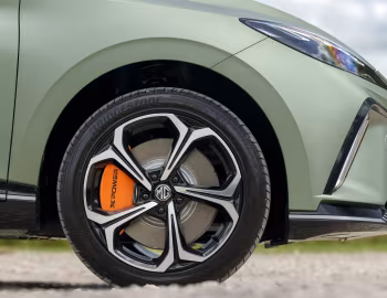 MG4 EV XPower [UK-spec] '2023–26
