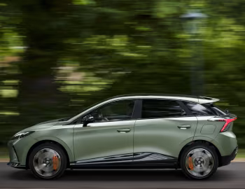 MG4 EV XPower [UK-spec] '2023–26