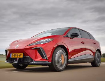 MG4 EV XPower [EU-spec] '2023–26
