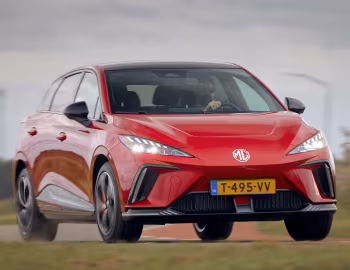 MG4 EV XPower [EU-spec] '2023–26
