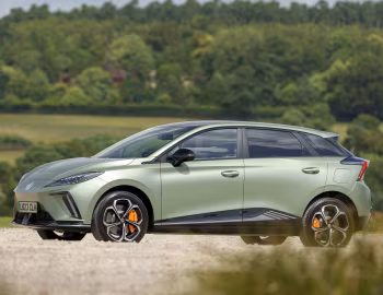 MG4 EV XPower [UK-spec] '2023–26