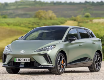 MG4 EV XPower [UK-spec] '2023–26