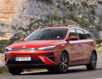 MG5 Electric [EU-spec] (EP22) '2022–pr.