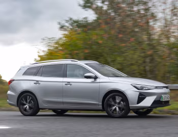 MG5 EV [UK-spec] (EP22) '2022–pr.