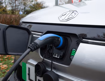 MG5 EV [UK-spec] (EP22) '2022–pr.