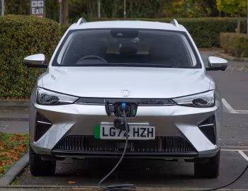 MG5 EV [UK-spec] (EP22) '2022–pr.