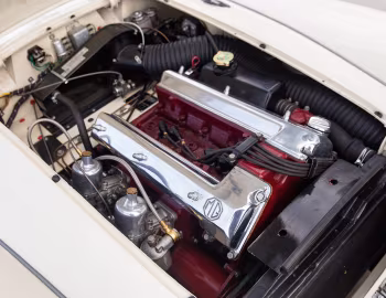 Sob o capô 1959–60 MGA Twin-Cam [North America] '1958–60
