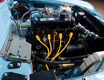 Sob o capô MGB Lightweight '1962