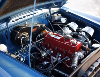 Sob o capô 1963–67 MGB Roadster [North America] '1962–67