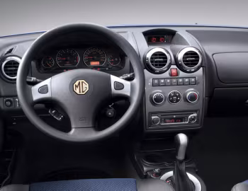 Painel frontal MG 3SW (X30) '2008–11