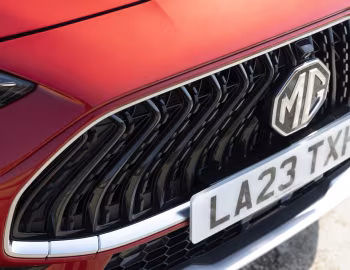 MG HS [UK-spec] '2023–24