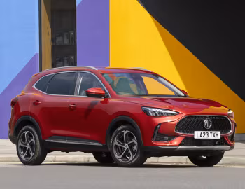 MG HS [UK-spec] '2023–24