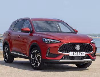 MG HS [UK-spec] '2023–24