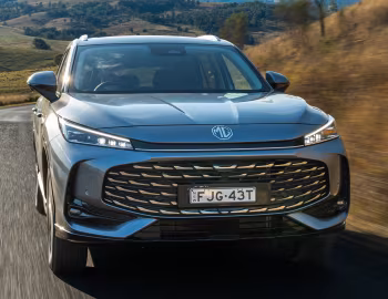 MG HS Essence [Australia] '2024–pr.