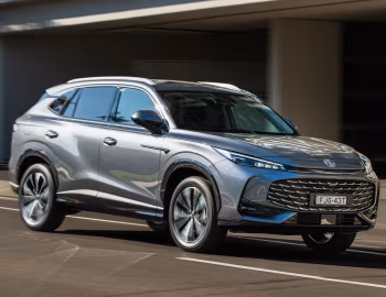 MG HS Essence [Australia] '2024–pr.