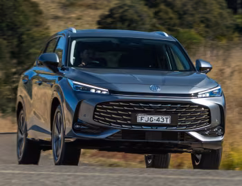 MG HS Essence [Australia] '2024–pr.