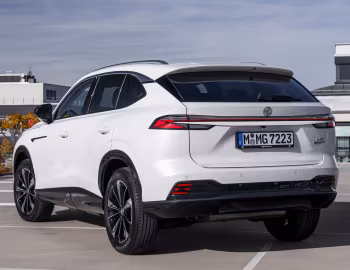 MG HS Hybrid+ [EU-spec] '2025–pr.