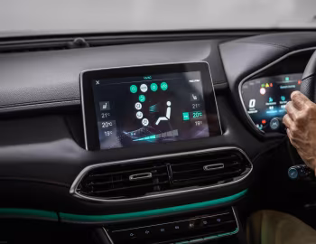 Interior MG HS PHEV [Australia] '2021–23