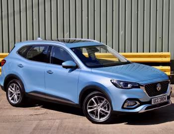 MG HS PHEV [UK-spec] '2020–23