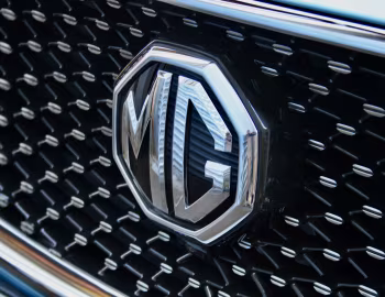 MG HS PHEV [UK-spec] '2020–23