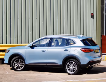 MG HS PHEV [UK-spec] '2020–23