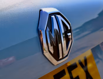 MG HS PHEV [UK-spec] '2020–23