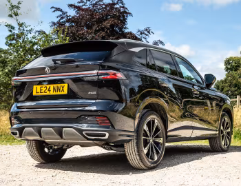 MG HS SE [UK-spec] '2024–pr.