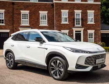 MG HS Trophy [UK-spec] '2024–pr.