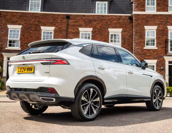 MG HS Trophy [UK-spec] '2024–pr.