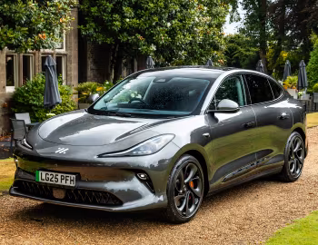MG IM6 [UK-spec] '2025–pr.