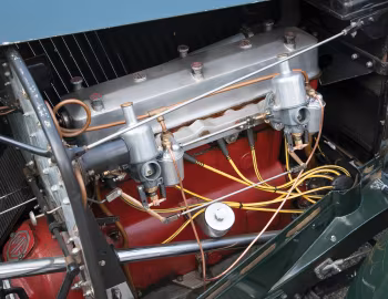 Sob o capô MG L1 Magna '1933–34