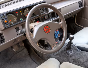 Painel frontal MG Metro 6R4 '1985–86