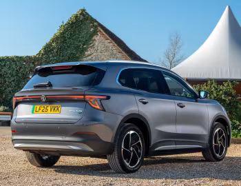 MGS5 EV [UK-spec] '2025–pr.